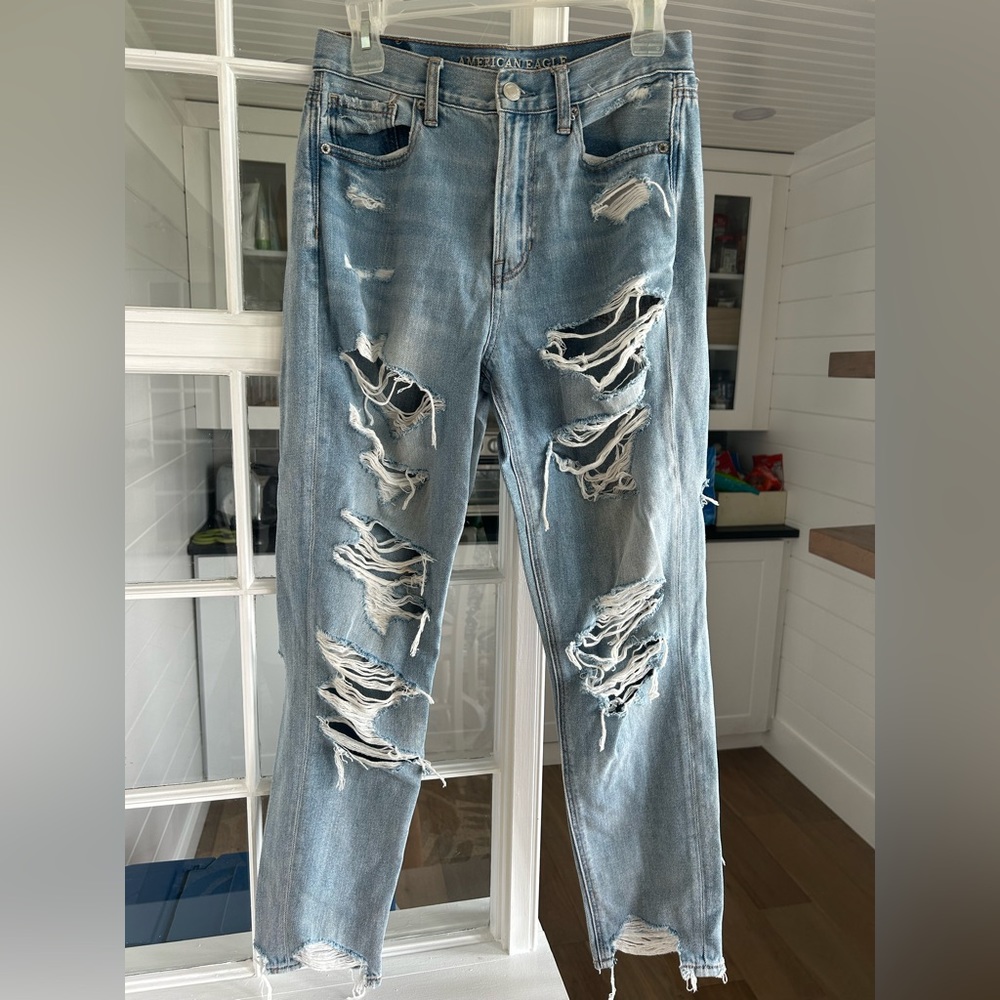 American Eagle Ripped High Waisted Baggy Straight Jeans